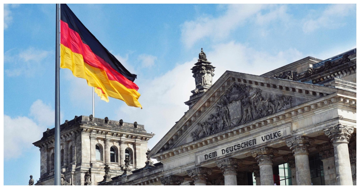 জার্মানিতে স্থায়ীভাবে থাকার সবচেয়ে নিরাপদ উপায়গুলোর একটি হলো সেটেলমেন্ট পারমিট। ছবি: এনডিটিভি